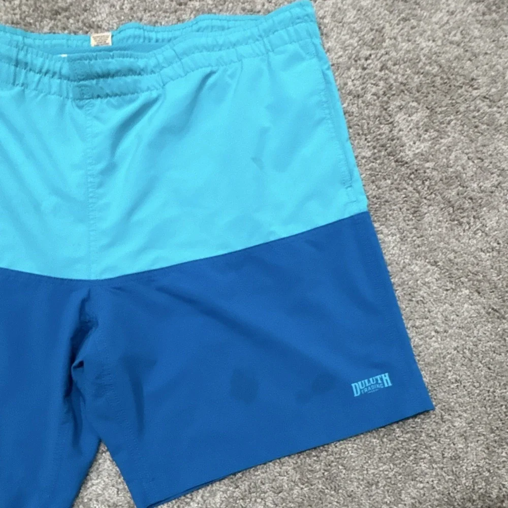 Duluth Trading Co. Mens 3XL Swim Trunks Lined Shorts Colorblock Blue Teal Summer